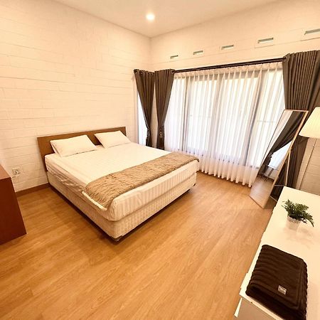 Villa Putih Le Cordon Bandung Exterior foto
